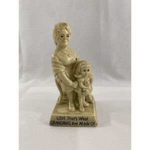 Vintage W & R Berries 1971 Statue “LOVE that’s What Grandma Are Made Of” #5